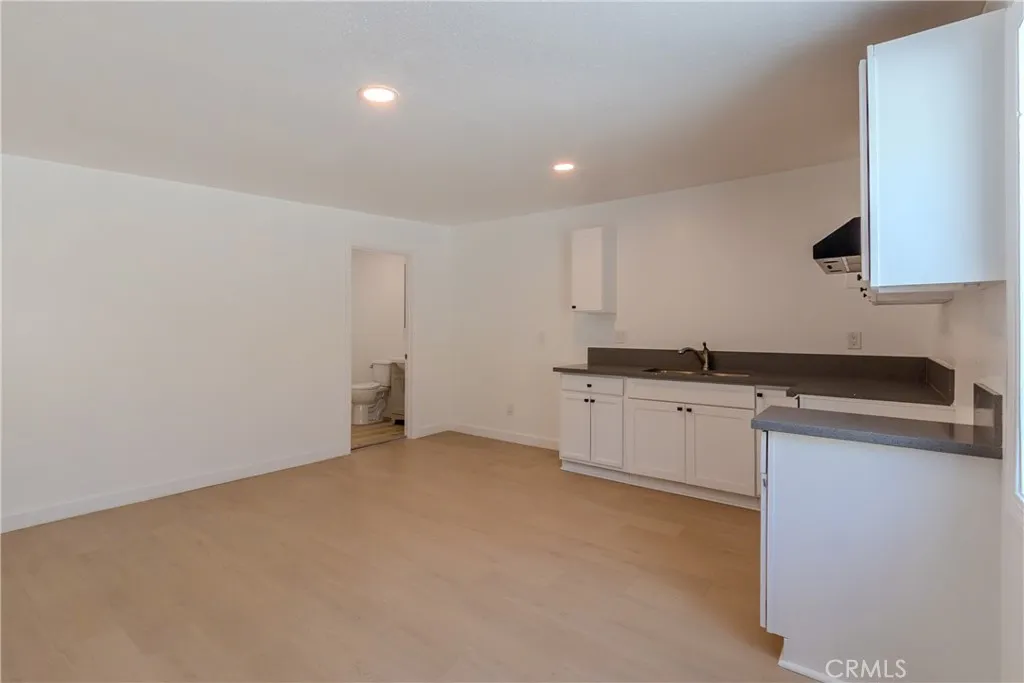 11917 Burton Street, North Hollywood, California 91605 home-pic-33